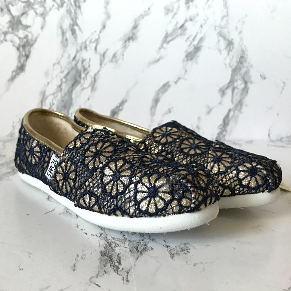 NWT Toms Classic Girl's Casual Blue and Gold Shoes